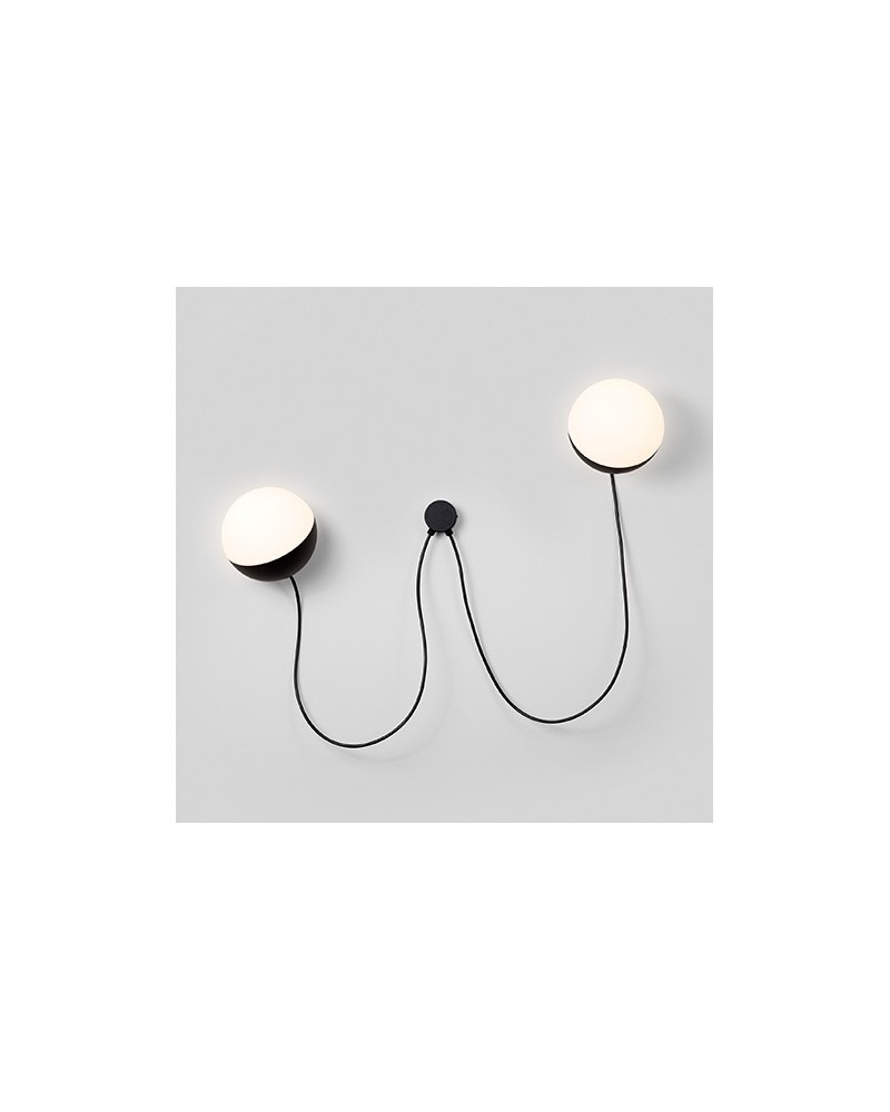 Design wall lamp with 2 mobile spheres through magnet 16cm E-27