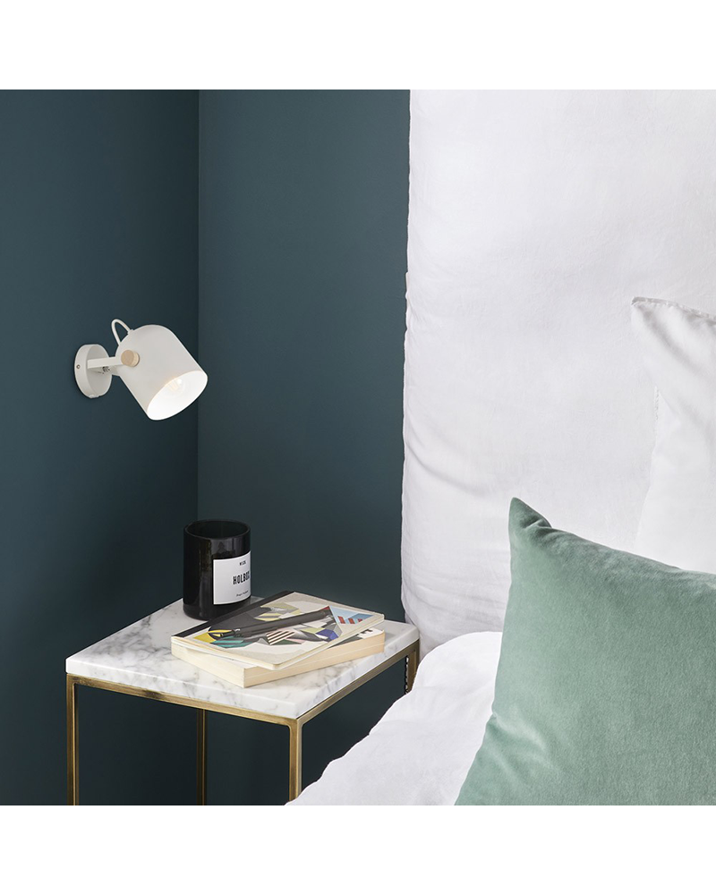 Wall light17cm metal with wood with switch on the base E27 40W