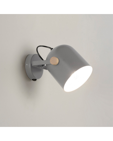 Wall light17cm metal with wood with switch on the base E27 40W