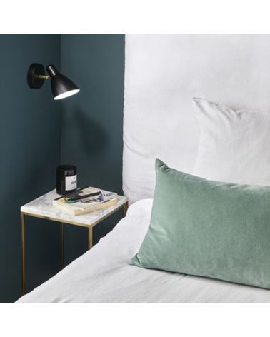 Aplique 10cm en metal negro con interior de pantalla blanca 15W E14