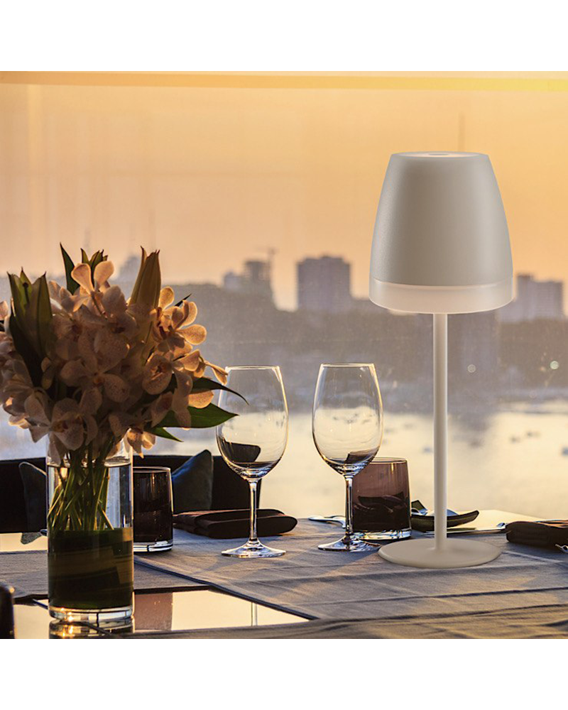 LED Outdoor table lamp 2.2W 38cm in aluminum and polycarbonate IP54