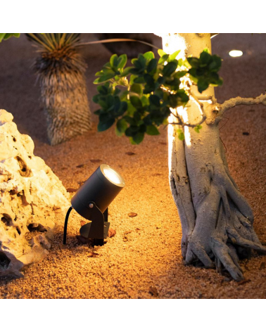 Outdoor spike LED 36cm aluminum cylindrical shape 10W IP65 18º 3000K