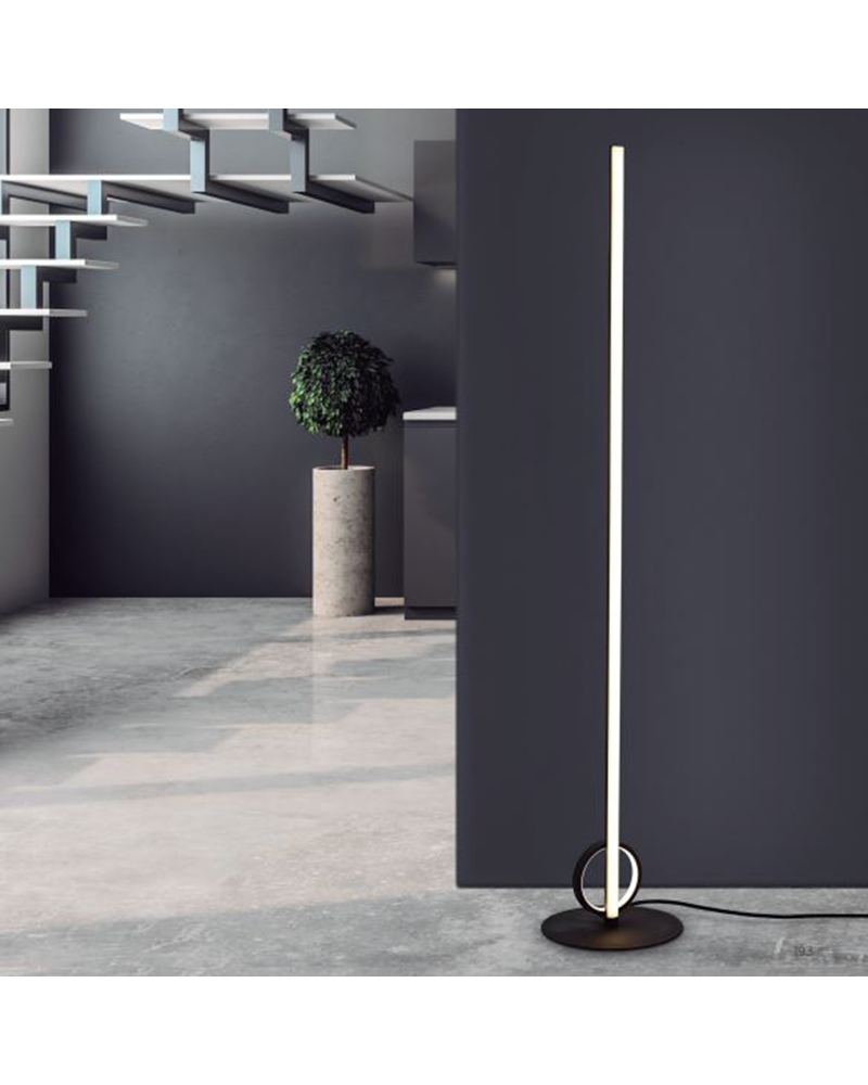 Lámpara de pie 152cm LED de aluminio silicona y acero 24W luz cálida 3000K