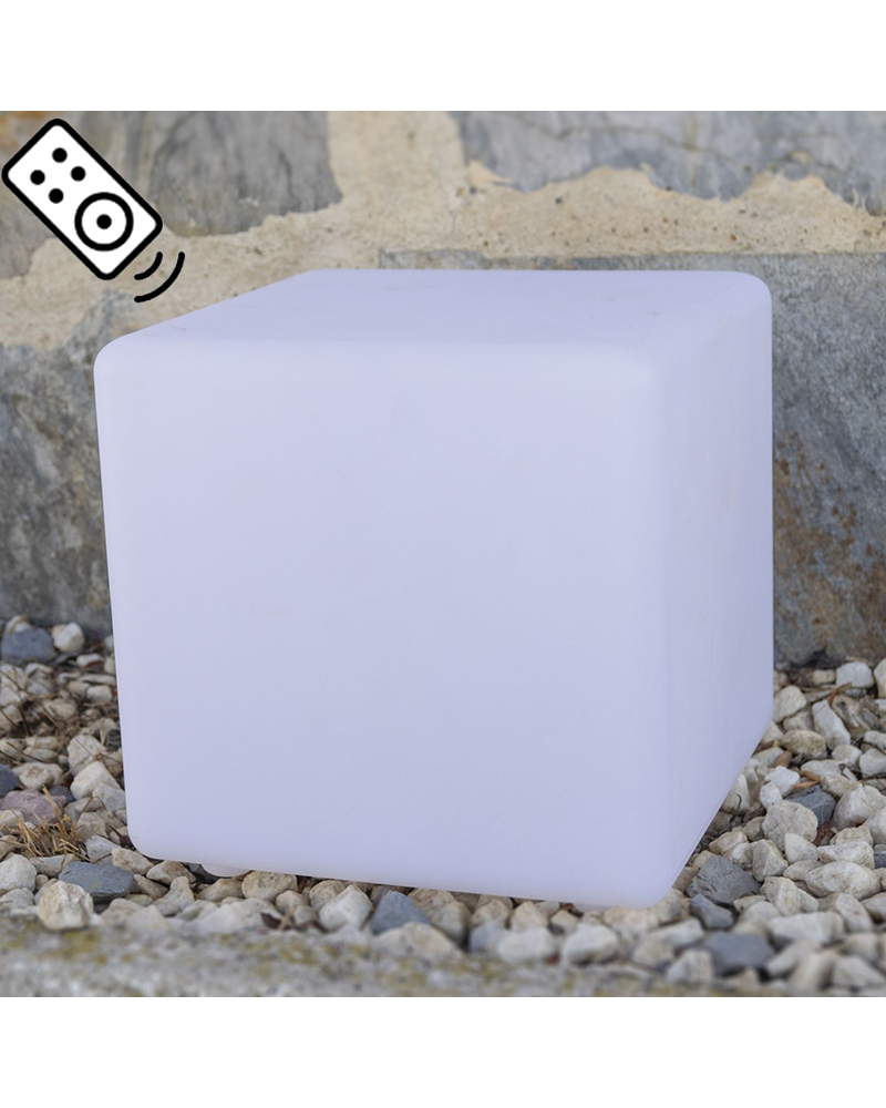 Lámpara cubo LED para exterior 15cm blanco luz cálida y RGB 16 colores IP65 con mando a distancia