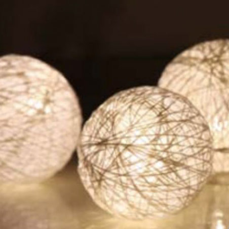 String light of 4.35 meters of 10 balls of 6cm diameter warm light 0.64W