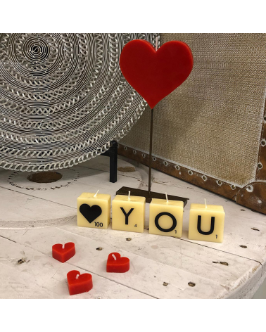 Vela corazón simple con base de forja de 23cm de altura