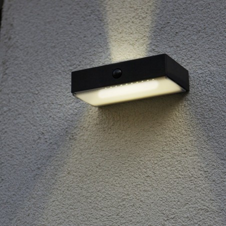 Aplique pared de exterior negro SOLAR 18cm LED 5W IP54 REGULABLE sensor movimiento control voz