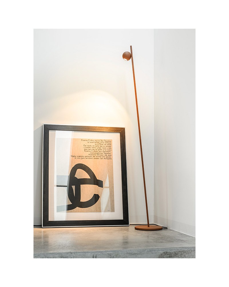 Floor lamp COMPASS Estiluz in terracotta finish with regulator on the cable