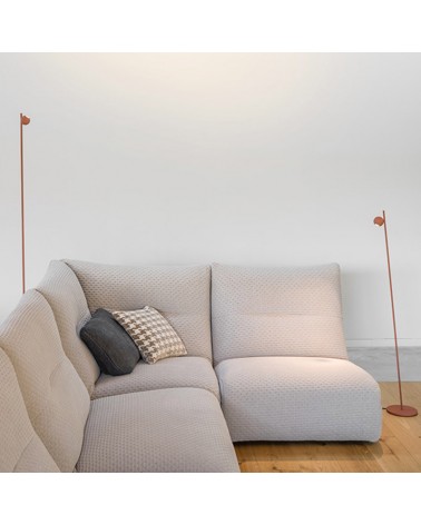 Floor lamp COMPASS Estiluz in terracotta finish with regulator on the cable