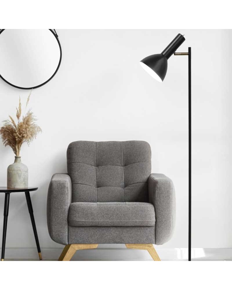 Lámpara de pie de 148cm en metal acabado negro foco abatible líneas rectas E27