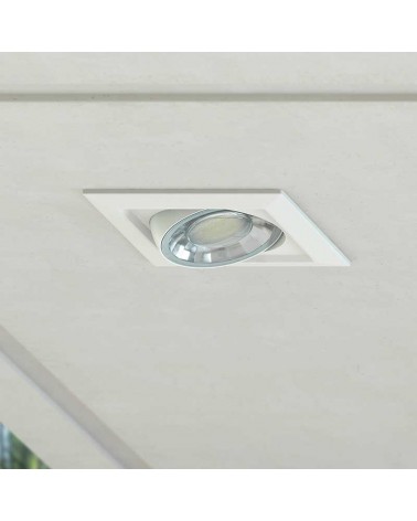 Empotrable downlight LED 8W cuadrado policarbonato blanco orientable 9cm IP44 Regulable