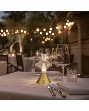 Lámpara de sobremesa LED 2W con batería recargable y tres niveles de luz