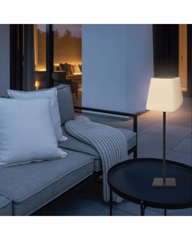 Lámpara solar regulable en altura IP44 LED 5W 3000-4000-6500K en metal blanco y negro