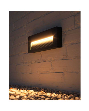 Bañador de pared de superficie 5W LED 20cms negro de  2700K / 3200K / 4000K
