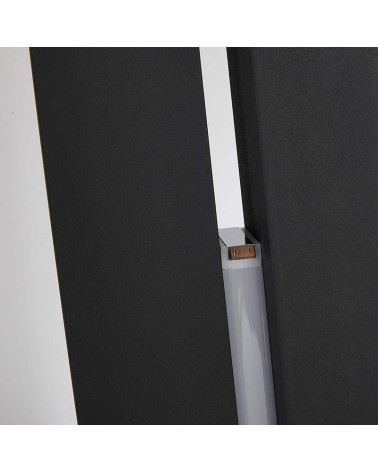 Minimalist LED floor lamp 48W in black finish 3000K