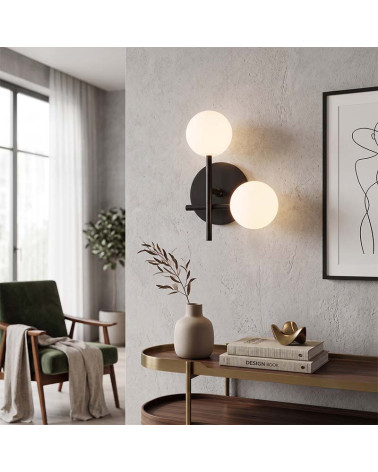 Aplique de pared LED 2x5W de diseño molecular negro con dos esferas de cristal opal