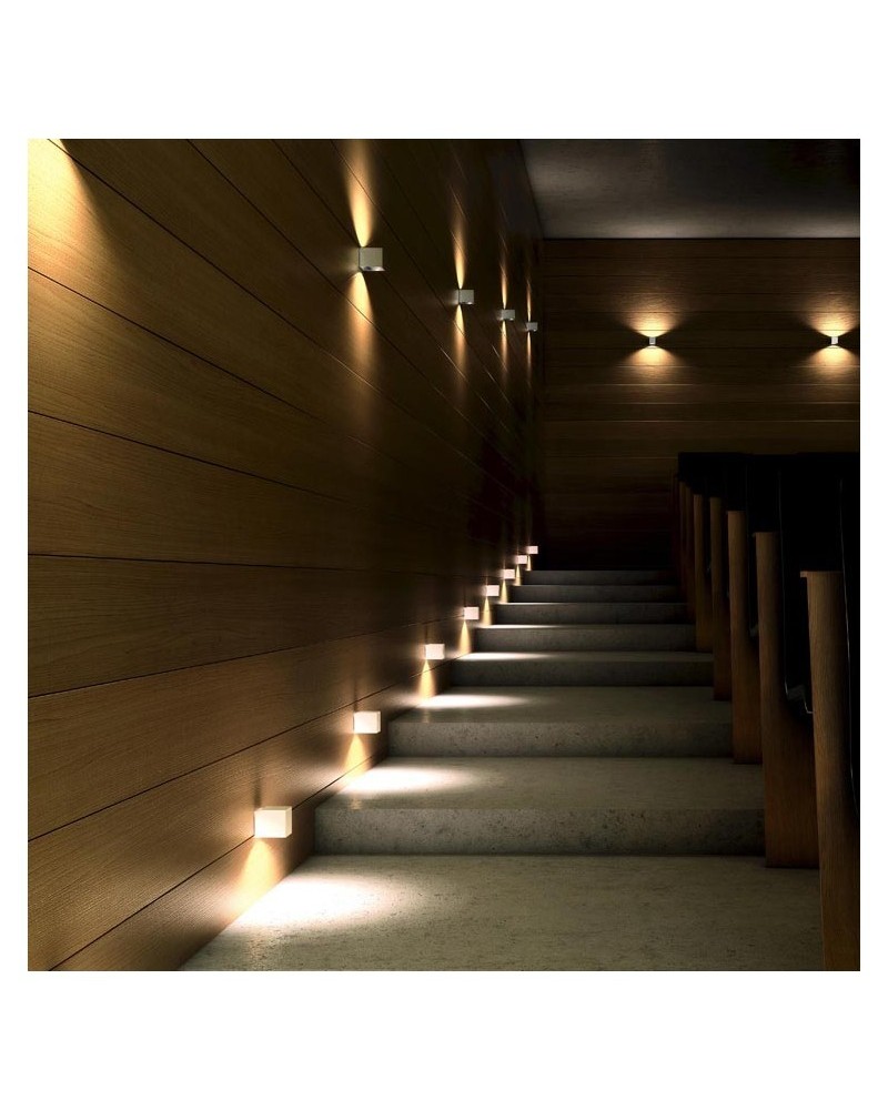 Wall light 5cm cube two lights aluminum upper and lower light 2xLED 5W 2700K 500Lm dimmable