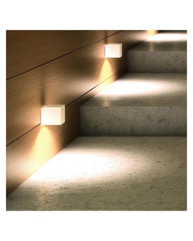 Aplique luz inferior/superior 5cm cubo aluminio LED 5W 2700K 500Lm regulable