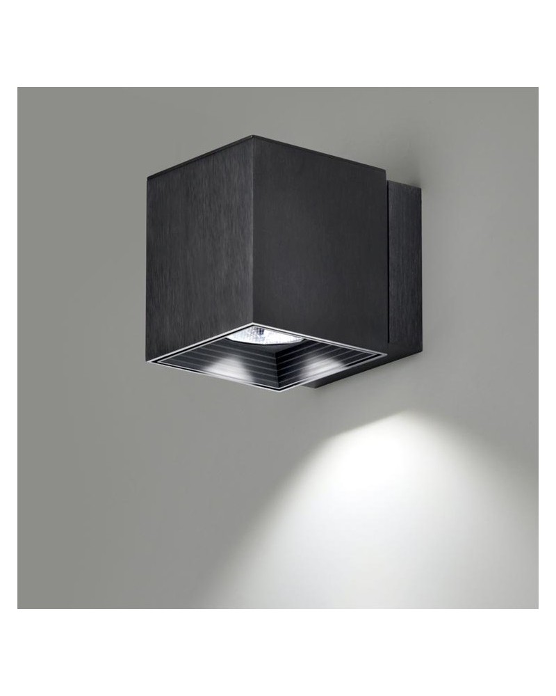 Wall light lower/upper light 8cm aluminum cube LED 9.3W 2700K 665Lm dimmable