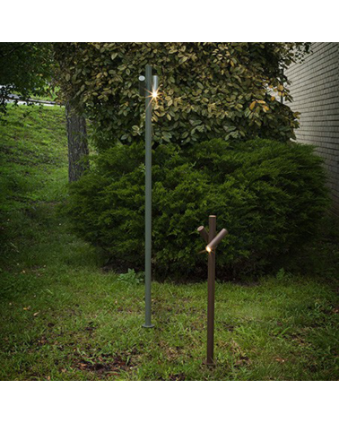 Outdoor beacon Tube 90 cm high finished in corten with 2 rotating LED spotlights of 4.5W 3000K IP55