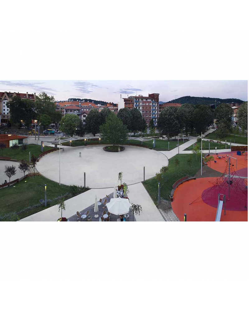 Outdoor lamppost Topa 320-1 270cm high monolithic shape LED 32,1W 3000K IP65