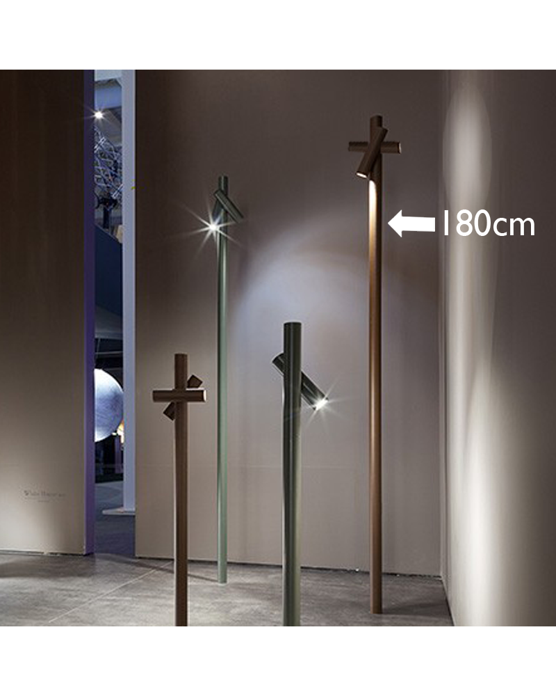 Outdoor beacon Tube 180 cm high finished in corten with 2 rotating LED spotlights of 4.5W 3000K IP55