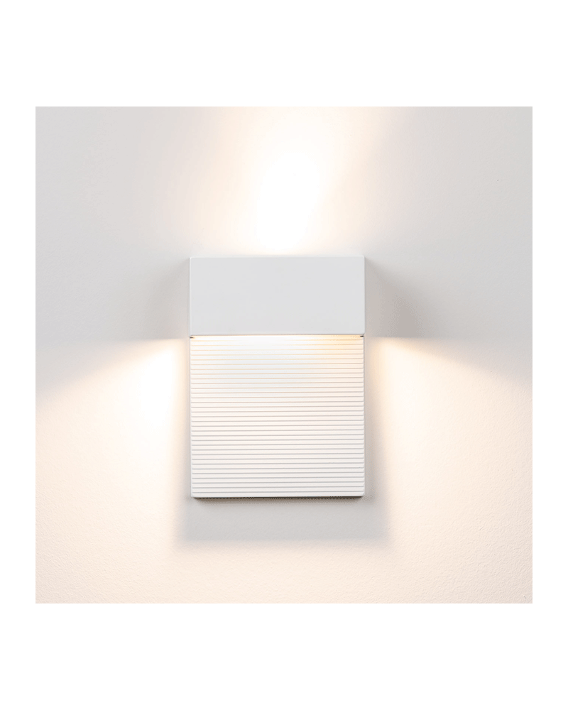 Aplique 11X15cm rectangular aluminio regulable 2x5W 2700K 500Lm luz superior e inferior