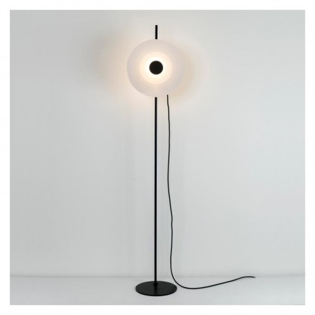 Lámpara de pie 175,7cm de diseño acero negro con cristal blanco doble concéntrico centro negro LED 9,6 W  2700K 893Lm