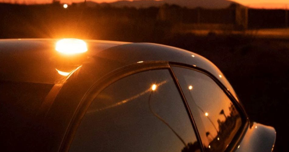 Luz de emergencia V16: El dispositivo de la DGT